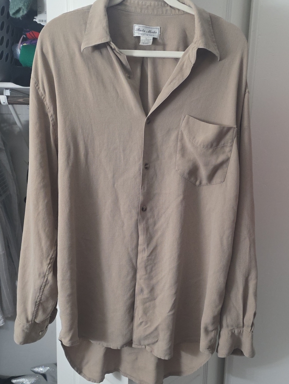 Relaxed-Fit Men's Button Down Shirt in Taupe
